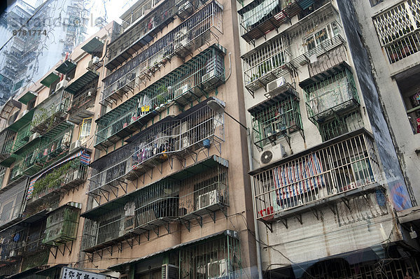 Gittermuster  Gitter  Städtisches Motiv  Städtische Motive  Straßenszene  Straßenszene  Balkon  China  Lifestyle  Asien  Macao