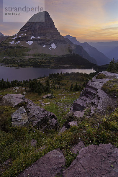 Vereinigte Staaten von Amerika  USA  Nationalpark  Berg  verstecken  Sonnenuntergang  See  Gletscher  Bearhat Mountain
