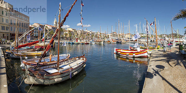 Wasser  Hafen  Frankreich  Europa  Tradition  Stadt  Boot  Dorf  Schiff  Var