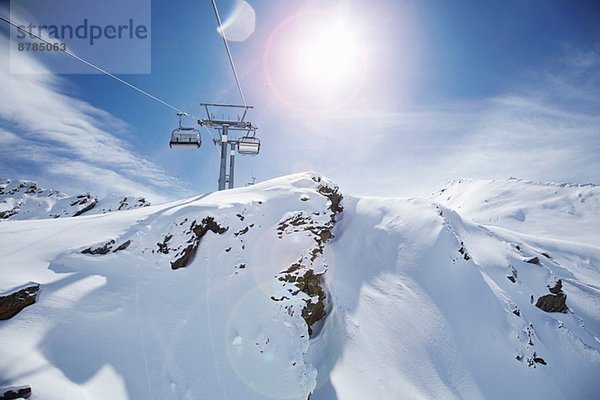 Blick auf Skilift und schneebedeckte Berge  Obergurgl  Österreich