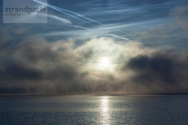 Lago Maggiore  Nebel und Sonnenlicht  Stresa  Italien