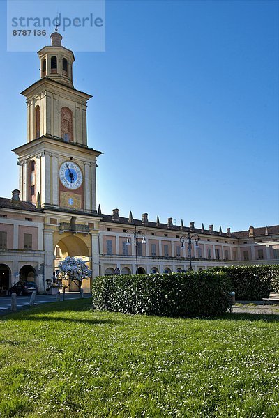Gualtieri  Bentivoglio square                                                                                                                                                                           