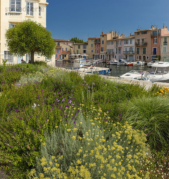 Frankreich  Europa  Blume  Sommer  Stadt  Boot  Dorf  Schiff