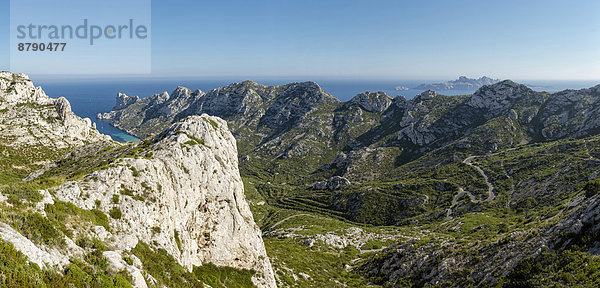 Frankreich Europa Berg Sommer Landschaft Meer Marseille Calanque Mittelmeer