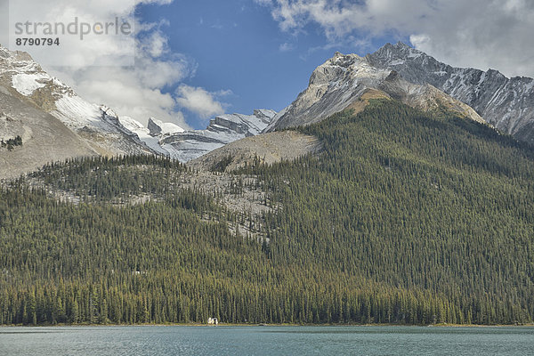 Landschaftlich schön  landschaftlich reizvoll  See  Nordamerika  UNESCO-Welterbe  Rocky Mountains  Maligne Lake  Alberta  Kanada