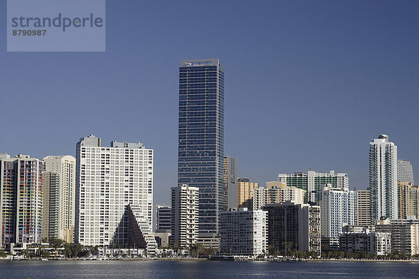 Vereinigte Staaten von Amerika  USA  Bürogebäude  Skyline  Skylines  Amerika  Gebäude  Stadt  Großstadt  Hochhaus  Innenstadt  Florida  Metropole  Miami