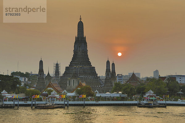 Bangkok  Hauptstadt  Skyline  Skylines  Sonnenuntergang  Symbol  Reise  Architektur  Wahrzeichen  bunt  Tourismus  Tempel  Asien  Thailand