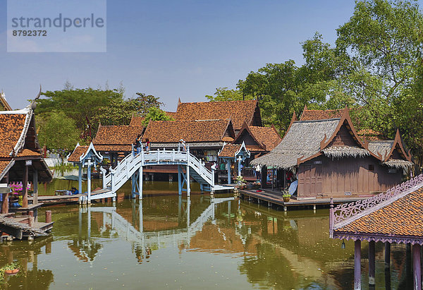 Tradition  Reise  Spiegelung  Architektur  bunt  Brücke  Dorf  Kultur  Tourismus  Asien  alt  Thailand