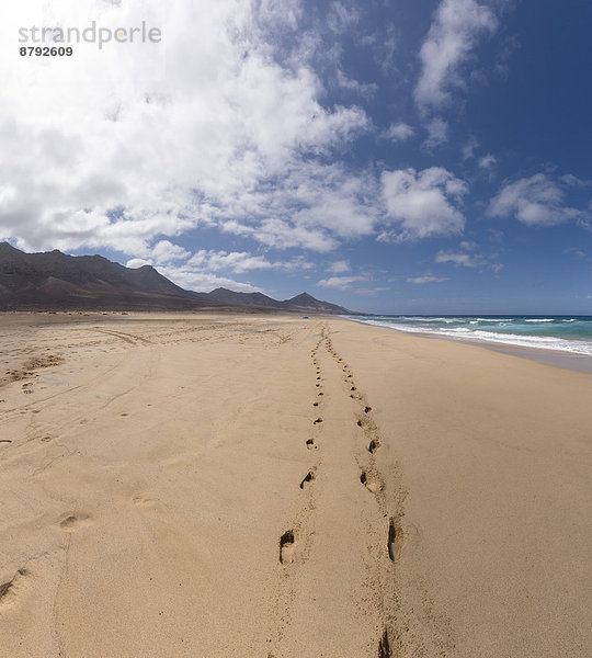 Europa  Strand  Sommer  Landschaft  Meer  Sand  Fußabdruck  Kanaren  Kanarische Inseln  Fuerteventura  Morro Jable  Playa de Cofete  Spanien