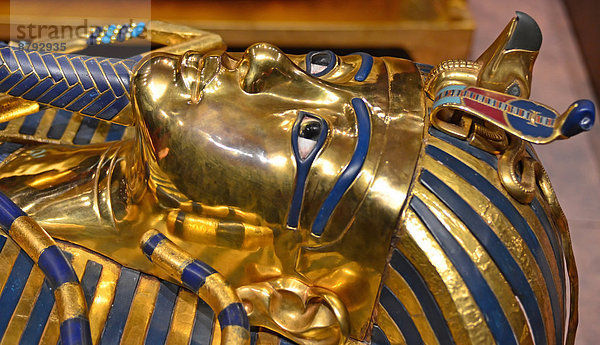 Junge - Person Reichtum Monarchie Schatz Gold Glück Sarg König - Monarchie Maske Ägypten Stärke Sarkophag Grabmal