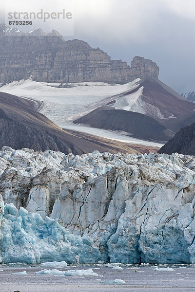 Kongsbreen-Gletscher  Kongsfjorden  Insel Spitzbergen  Inselgruppe Spitzbergen  Svalbard und Jan Mayen  Norwegen
