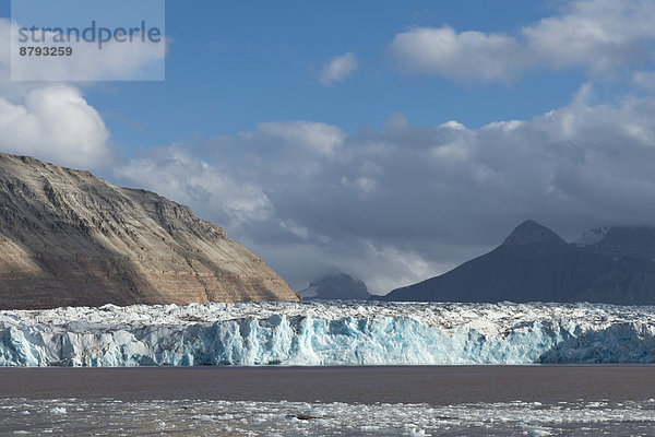 Kongsbreen-Gletscher  Kongsfjorden  Insel Spitzbergen  Inselgruppe Spitzbergen  Svalbard und Jan Mayen  Norwegen