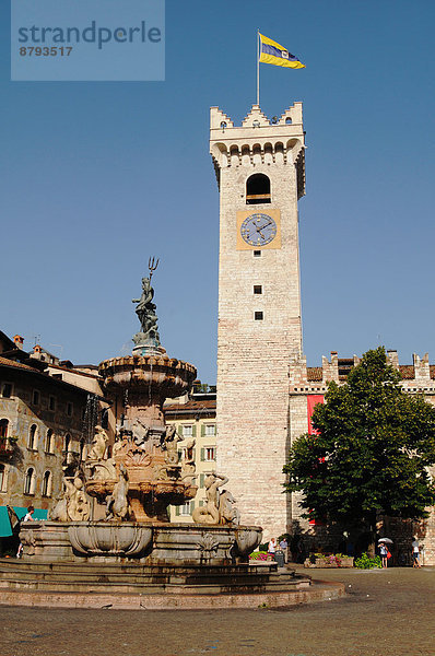 Trentino Südtirol Glocke Italien Neptunbrunnen Trentino-Südtirol