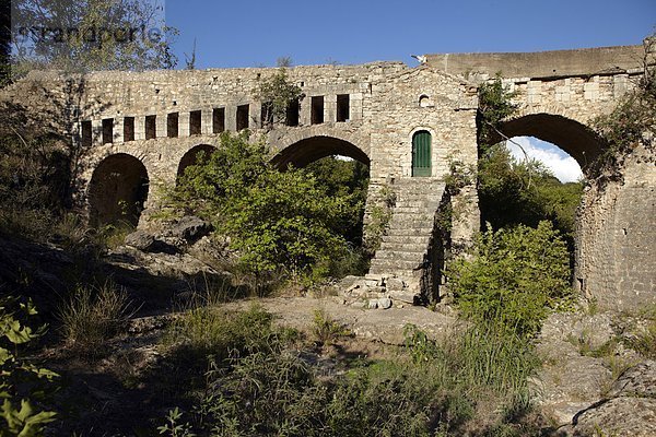 Europa über Brücke Fluss innerhalb Arkadien Kapelle Griechenland neu alt Peloponnes