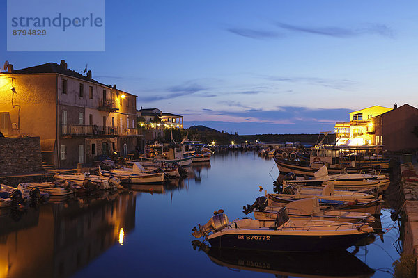 Fischereihafen Fischerhafen Frankreich Boot Korsika Abenddämmerung