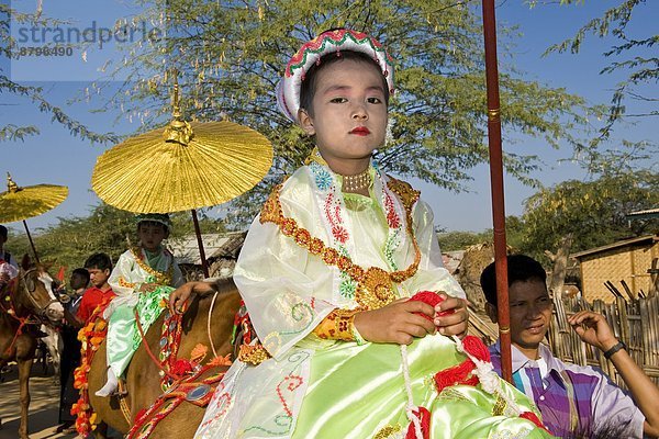 Mädchen  Festival  Myanmar  Nonne