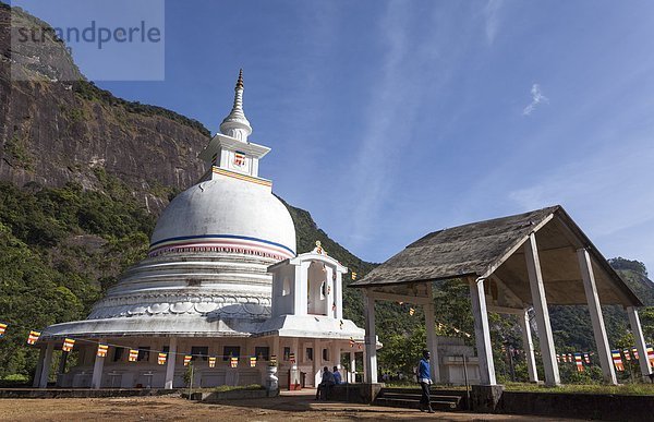 Berggipfel  Gipfel  Spitze  Spitzen  Richtung  fünfstöckig  Buddhismus  Asien  Sri Lanka