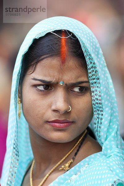 Großstadt  Markierung  Heiligkeit  Festival  Hinduismus  Pilgerer  Indien  Varanasi