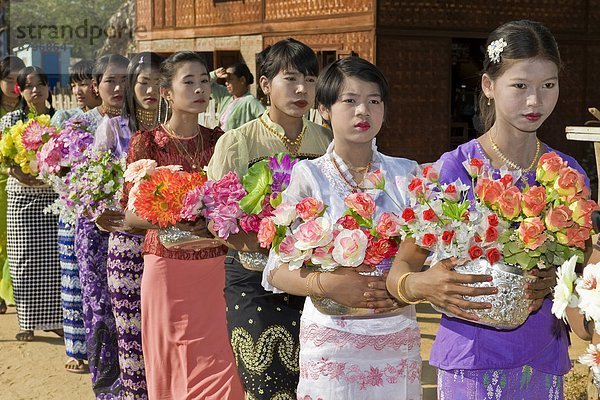 Mädchen  Festival  Myanmar  Nonne