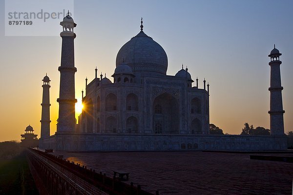 sehen  Morgendämmerung  Ansicht  Indien  Mausoleum  Moschee  Uttar Pradesh