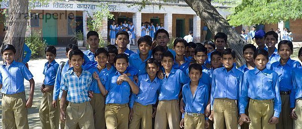 Dorf  Indianer  Schule  Schüler  Hinduismus  Rajasthan