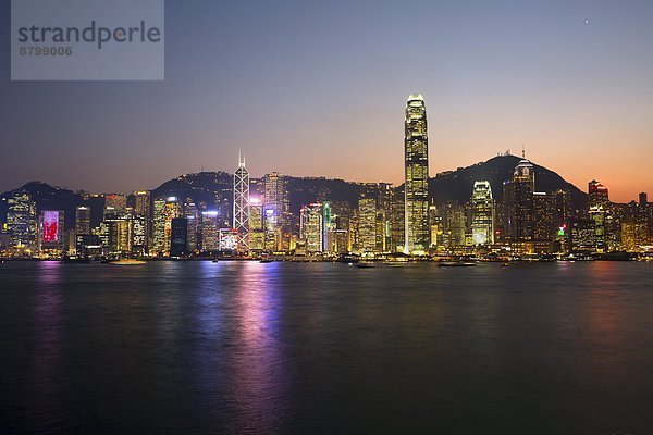 Hafen  über  Insel  Ansicht  China  Asien  Abenddämmerung  Hongkong