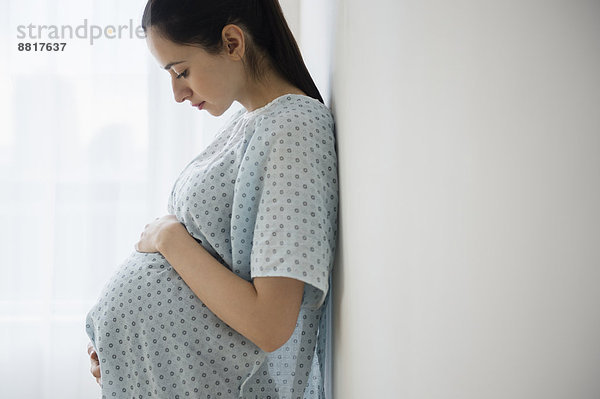 Europäer  Frau  Krankenhaus  halten  Schwangerschaft