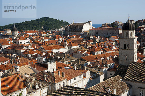 Stadtmauer über Stadt Geschichte Ansicht Kroatien Dalmatien Dubrovnik