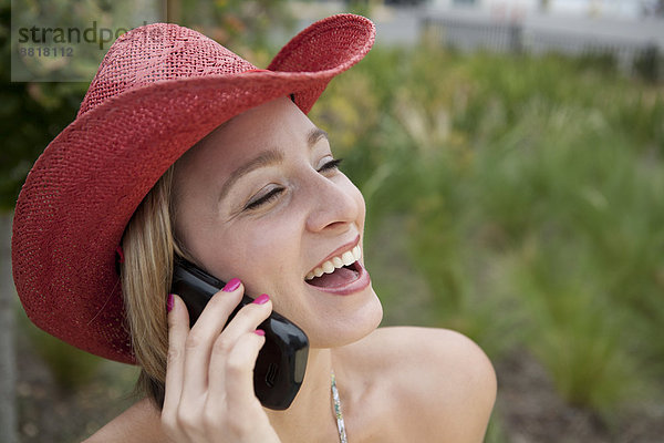 Europäer  Frau  sprechen  Telefon  Handy