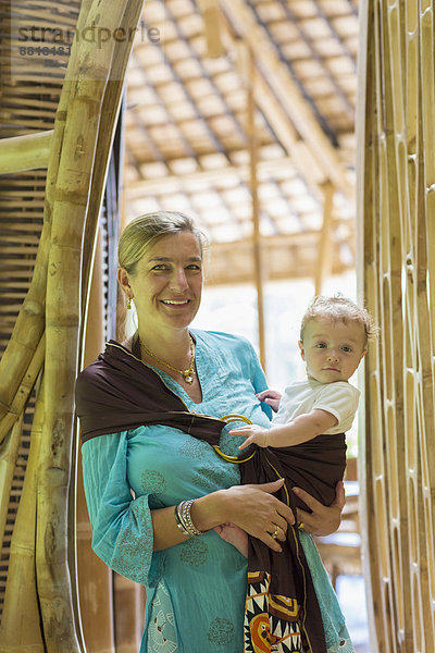 Europäer  Eingang  halten  Bambus  Mutter - Mensch  Baby