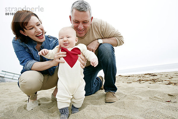 gehen  Strand  Hilfe  Menschliche Eltern  Baby