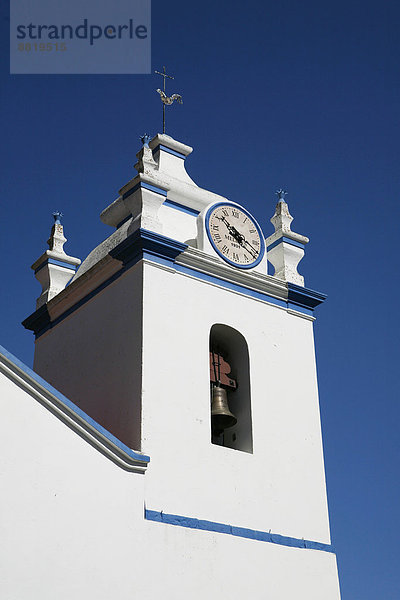 Glockenturm  Turmuhr  Dorfkirche  Melides  Portugal