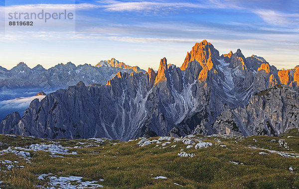 Cadinspitzen im ersten Morgenlicht  Südtirol  Italien