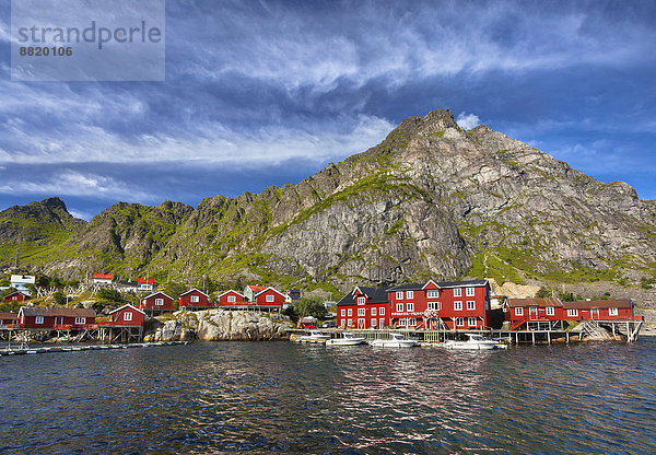 Fischerhäuser in A  Moskenes  Moskenesoya  Lofoten  Nordland  Norwegen