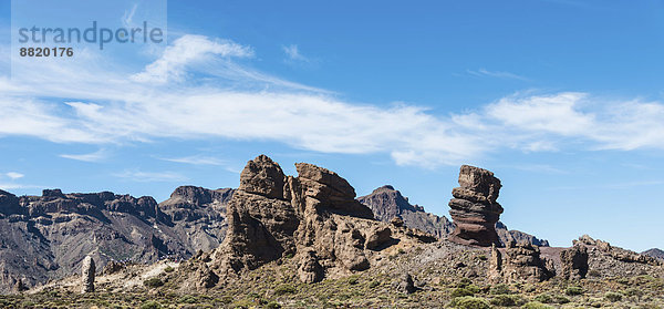 Felsformation Roques de Garcia  Roque Cinchado  Hochebene Llano de Ucanca  Parque Nacional de las Cañadas del Teide  Teide-Nationalpark  UNESCO Weltnaturerbe  Teneriffa  Kanarische Inseln  Spanien
