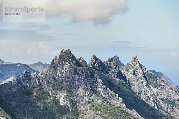 Felsenkette  Anaga-Gebirge  Macizo de Anaga  im Norden von Teneriffa  Kanarische Inseln  Spanien