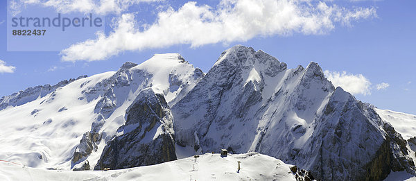 Marmolata  Hütte  Winter  Dolomiten  Italien