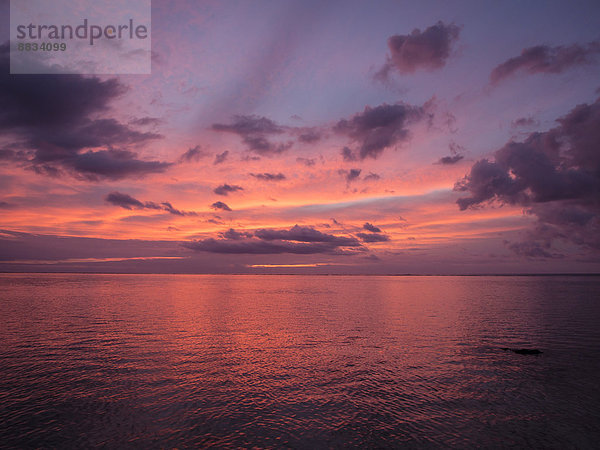Mauritius  La Preneuse  Sonnenuntergang am Indischen Ozean