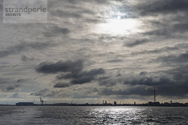 Deutschland  Cuxhaven  Skyline des Hafens