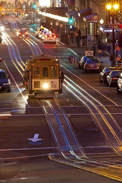 Vereinigte Staaten von Amerika  USA  Auto  Nacht  Straße  Stilleben  still  stills  Stillleben  Geschichte  Nordamerika  Kalifornien  San Francisco