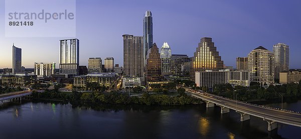 Vereinigte Staaten von Amerika  USA  Skyline  Skylines  sehen  Großstadt  Fluss  Nordamerika  Colorado  Texas