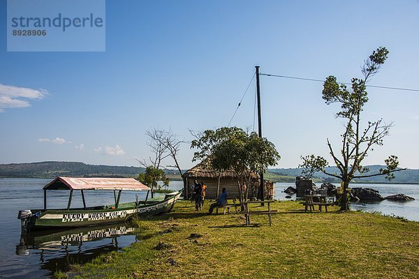 Ostafrika  klein  Tourist  Boot  Anker werfen  ankern  Insel  Afrika  Uganda