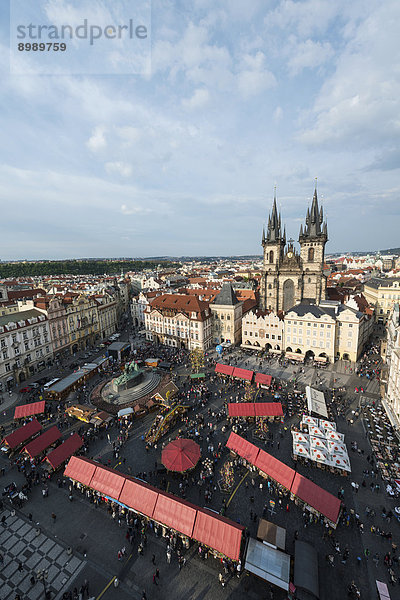 Teynkirche und alter Stadtplatz  Altstädter Ring  Prag  Hlavní m?sto Praha  Tschechien