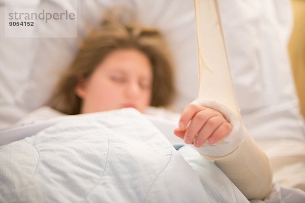 Krankenhaus  Bett  Mädchen  zerbrochen