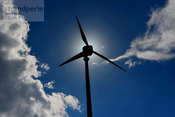 Windturbine Windrad Windräder Energie energiegeladen Wind Windenergie Gerät Produktion sprechen
