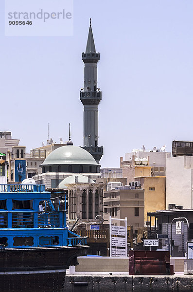 VAE  Dubai  Moschee im Souq-Bereich in Al Ras