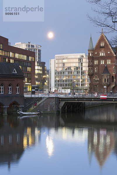 Deutschland  Hamburg  Alt- und Neubauten in Speicherstadt und Hafencity