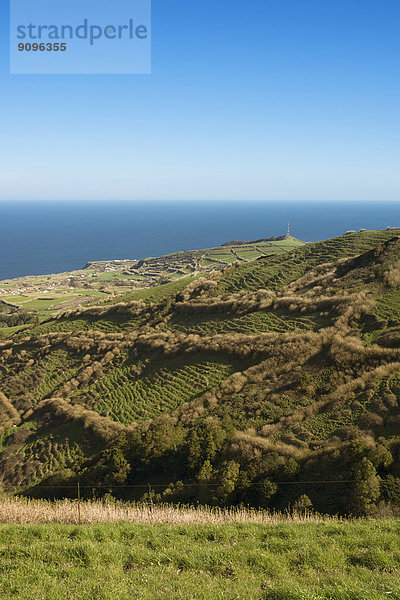 Portugal  Azoren  Sao Miguel  Blick über die Nordwestküste