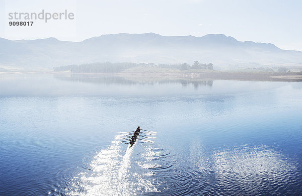 Ruderteam Ruderschädel auf dem See