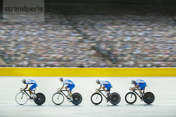 Bahnradfahren im Velodrom